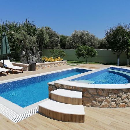 Villa Mata - 600M² With Private Pool And Jacuzzi Kalithies Exterior photo